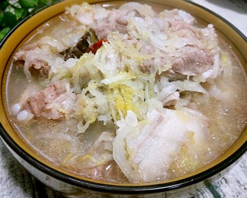 上海特产老坛酸菜是什么菜 上海的酸菜是什么菜做的