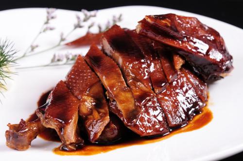 阳澄湖的特产酱鸭是生的还是熟的 阳澄湖酱板鸭怎么做好吃