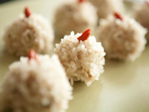 酱骨米饭是哪里的特产 酱骨饭和大米饭图片