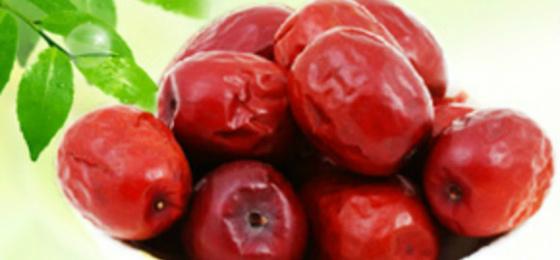 新疆特产红枣夹腰果 腰果是新疆特色干果吗