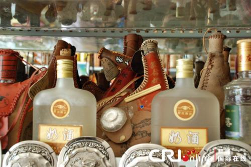 新疆马奶酒是特产吗 新疆马奶酒的制作图片