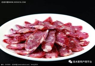 徽州特产风干咸香猪腿肉 安徽特产风干肉是怎么做的