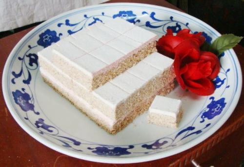 新疆特产黑芝麻切糕价格 新疆本地的切糕多少钱一斤