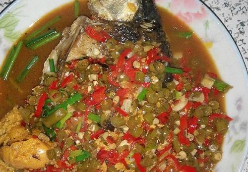 韭菜烧鱼是哪里特产 炝锅鱼哪里的特产
