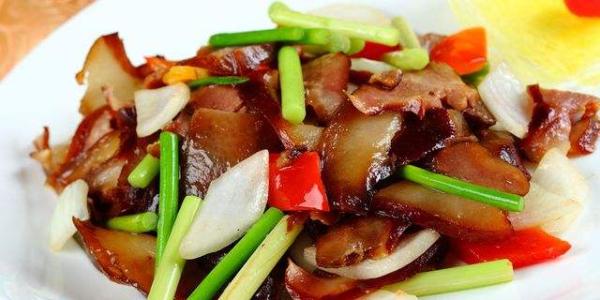 牦牛干是迪庆的特产吗 西藏正宗风干牦牛肉干多少钱一斤