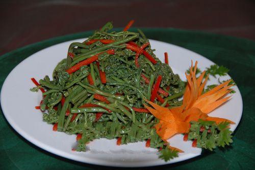 婺源特产蕨菜多少一斤 江西特产辣蕨菜