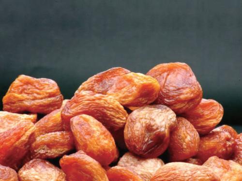 新疆特产绿色杏干 新疆特产甜杏干图片