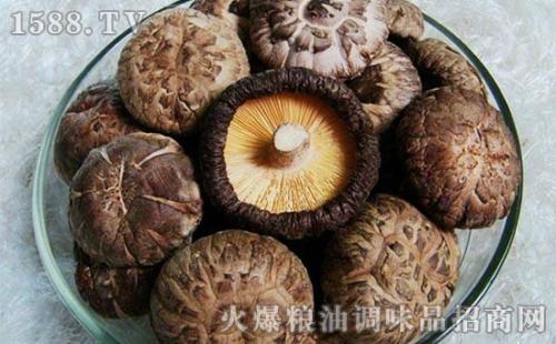 云南特产的香菇 云南最有名的特产香菇