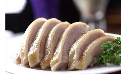 盐水鸭是江苏特产当地人称为老鸭 江苏盐水鸭哪里的最好吃
