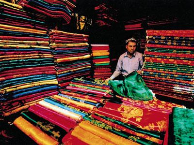 丝绸为什么是浙江的特产 杭州丝绸是什么做的
